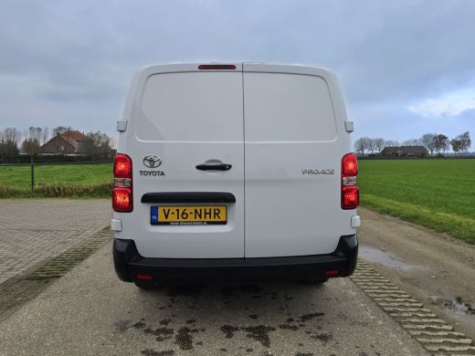 Toyota ProAce 2.0 D-4D Long L3 H1 - 145 Pk - Euro 6 - ParkeerCamera - Airco - Cruise Control - AppleCarplay And... ActivLease financial lease