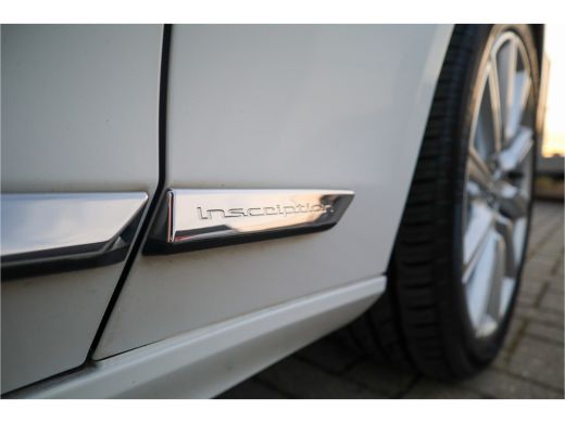 Volvo  V90 2.0 T8 AWD Inscription Panorama / Bowers & Wilkins / Pilot assist / Dode hoek / ActivLease financial lease