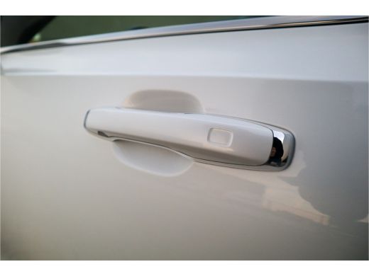 Volvo  V90 2.0 T8 AWD Inscription Panorama / Bowers & Wilkins / Pilot assist / Dode hoek / ActivLease financial lease