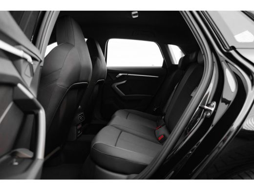 Audi A3 Sportback Advanced edition, A3 (2025) | Aluminium optiek in het interieur | Assistentiepakket Rij... ActivLease financial lease