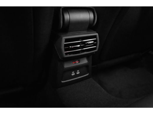 Audi A3 Sportback Advanced edition, A3 (2025) | Aluminium optiek in het interieur | Assistentiepakket Rij... ActivLease financial lease