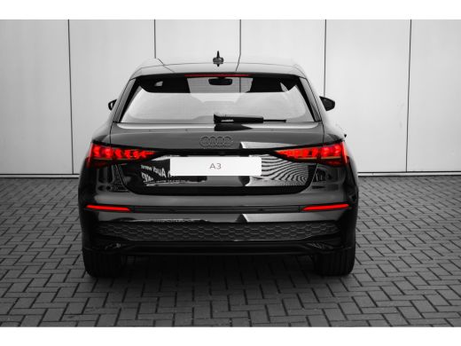 Audi A3 Sportback Advanced edition, A3 (2025) | Aluminium optiek in het interieur | Assistentiepakket Rij... ActivLease financial lease