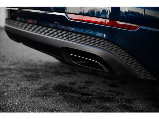 Audi Q8 55 TFSI e quattro Pro Line | Achterbank verstelbaar | Achterbank verwarmd | Cruise control adapti... ActivLease financial lease