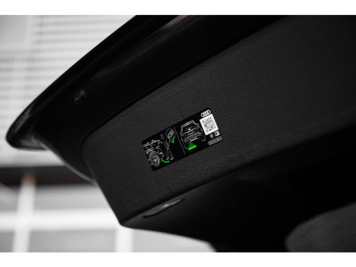 Audi Q8 55 TFSI e quattro Pro Line | Achterbank verstelbaar | Achterbank verwarmd | Cruise control adapti... ActivLease financial lease