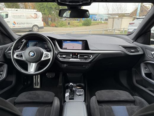 BMW 2 Serie Gran Coup&eacute; 218i Aut. M-Sport | Sportstoelen | Navi | Live Cockpit | ActivLease financial lease