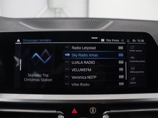 BMW 3 Serie 320e M Sport | Leder | Trekhaak | Stoelverwarming | Carplay | Sportstoelen | Laserlicht | Live Co... ActivLease financial lease