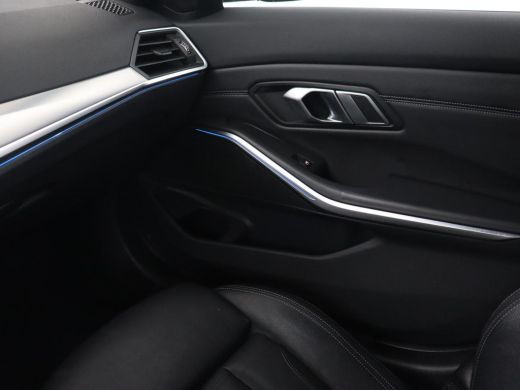 BMW 3 Serie 320e M Sport | Leder | Trekhaak | Stoelverwarming | Carplay | Sportstoelen | Laserlicht | Live Co... ActivLease financial lease