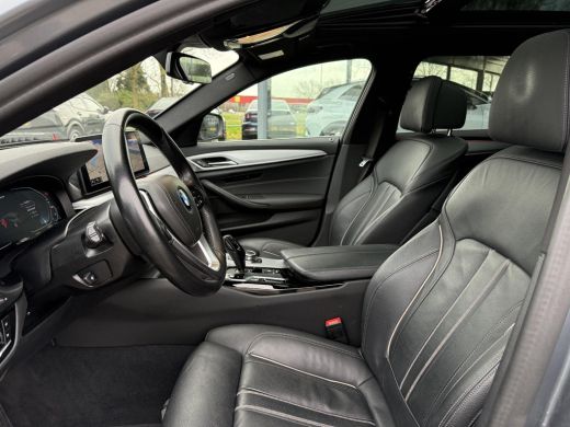 BMW 5 Serie Touring 520e Aut. Hybrid BuExe Editon Plus | Panorama | Leder | Memory | BMW Laser | New Model | ... ActivLease financial lease