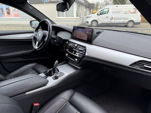 BMW 5 Serie Touring 520e Aut. Hybrid BuExe Editon Plus | Panorama | Leder | Memory | BMW Laser | New Model | ... ActivLease financial lease