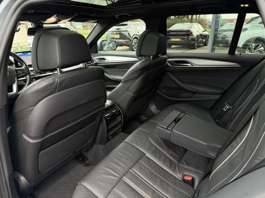 BMW 5 Serie Touring 520e Aut. Hybrid BuExe Editon Plus | Panorama | Leder | Memory | BMW Laser | New Model | ... ActivLease financial lease