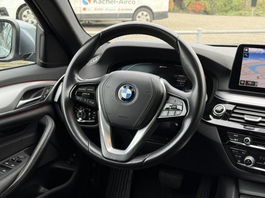 BMW 5 Serie Touring 520e Aut. Hybrid BuExe Editon Plus | Panorama | Leder | Memory | BMW Laser | New Model | ... ActivLease financial lease