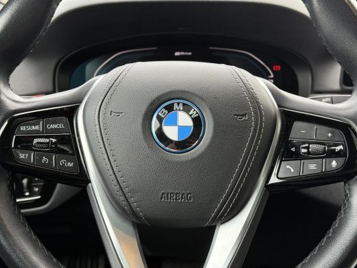 BMW 5 Serie Touring 520e Aut. Hybrid BuExe Editon Plus | Panorama | Leder | Memory | BMW Laser | New Model | ... ActivLease financial lease