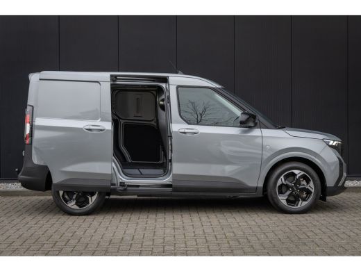 Ford E-Transit Courier Limited 44 kWh | DIRECT LEVERBAAR | Trekhaak | Adapt. Cruise | Dodehoek Detectie | Camera | Winte... ActivLease financial lease