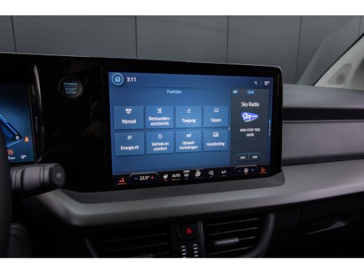 Ford E-Transit Courier Limited 44 kWh | DIRECT LEVERBAAR | Trekhaak | Adapt. Cruise | Dodehoek Detectie | Camera | Winte... ActivLease financial lease