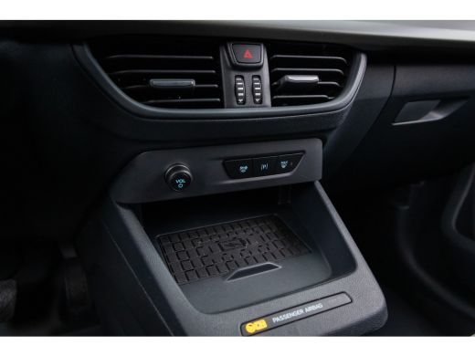 Ford E-Transit Courier Limited 44 kWh | DIRECT LEVERBAAR | Trekhaak | Adapt. Cruise | Dodehoek Detectie | Camera | Winte... ActivLease financial lease