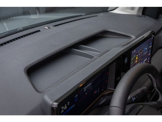 Ford E-Transit Courier Limited 44 kWh | DIRECT LEVERBAAR | Trekhaak | Adapt. Cruise | Dodehoek Detectie | Camera | Winte... ActivLease financial lease