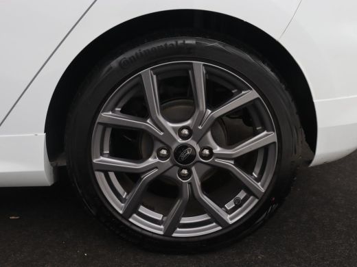 Ford Fiesta 1.0 EcoBoost Hybrid ST-Line | Leder | Navigatie | Carplay | Full LED | Climate control | Parkeerh... ActivLease financial lease