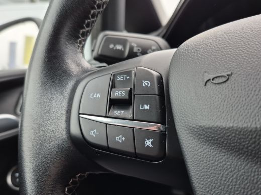 Ford Fiesta 1.0 EcoBoost Titanium Full map navigatie | Climate control | Carplay/android auto | Cruise contro... ActivLease financial lease