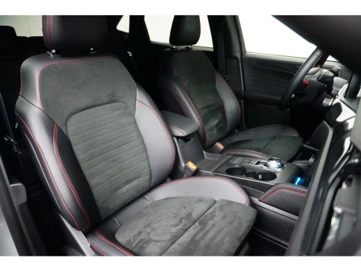 Ford Kuga 2.5 PHEV ST-Line X | Black Pack | Wegklap Trekhaak | AGR-Stoel! | Adapt. Cruise | 20 Inch | Head-... ActivLease financial lease