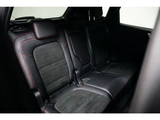 Ford Kuga 2.5 PHEV ST-Line X | Black Pack | Wegklap Trekhaak | AGR-Stoel! | Adapt. Cruise | 20 Inch | Head-... ActivLease financial lease