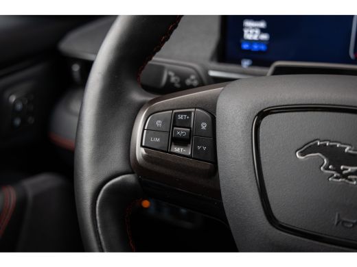 Ford Mustang Mach-E Mach-E Extended AWD 98 kWh | Panoramadak | B&O Audio | BTW -auto | Electrische achterklep | Camer... ActivLease financial lease