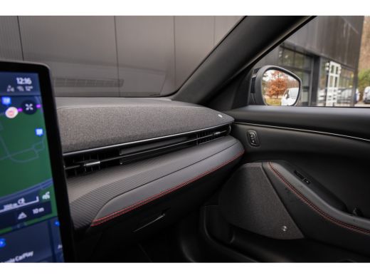 Ford Mustang Mach-E Mach-E Extended AWD 98 kWh | Panoramadak | B&O Audio | BTW -auto | Electrische achterklep | Camer... ActivLease financial lease