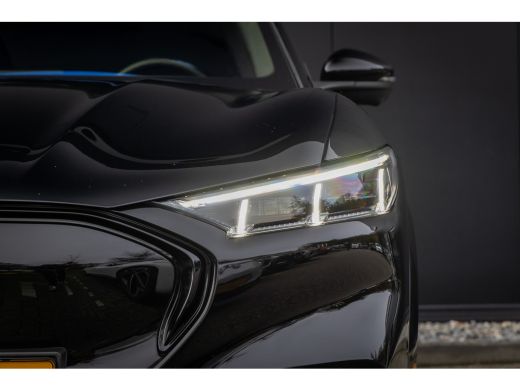 Ford Mustang Mach-E Mach-E Extended AWD 98 kWh | Panoramadak | B&O Audio | BTW -auto | Electrische achterklep | Camer... ActivLease financial lease