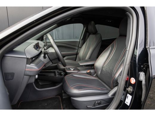 Ford Mustang Mach-E Mach-E Extended AWD 98 kWh | Panoramadak | B&O Audio | BTW -auto | Electrische achterklep | Camer... ActivLease financial lease