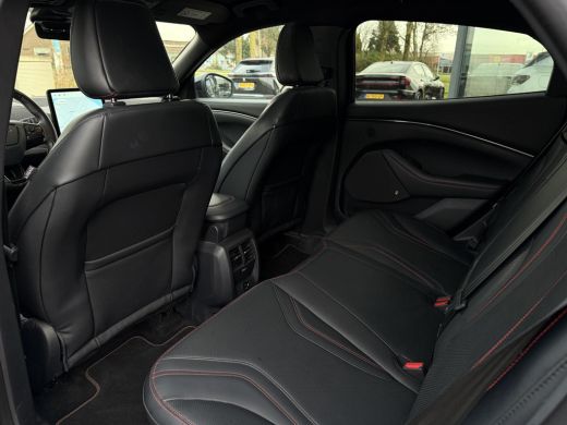 Ford Mustang Mach-E Mach-E Extended AWD 98kWh First Edition | Panorama | Leder | B&O Sound | 360 Camera | ActivLease financial lease