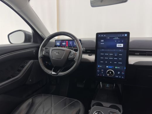 Ford Mustang Mach-E Mach-E RWD 75 kWh (3-Fase) {SOH-93%} (INCL-BTW) Aut. *LUXURY-LEATHER | FULL-LED | DAB+ | DIGI-COC... ActivLease financial lease