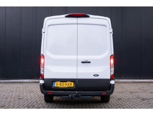 Ford Transit 350 2.0 TDCI L3H2 Trend | Nieuw model | Parkeercamera | Bijrijdersbank | Trekhaak | Stoel & stuur... ActivLease financial lease