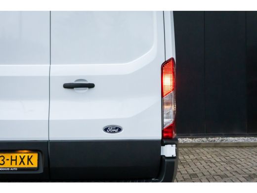 Ford Transit 350 2.0 TDCI L3H2 Trend | Nieuw model | Parkeercamera | Bijrijdersbank | Trekhaak | Stoel & stuur... ActivLease financial lease