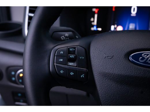 Ford Transit 350 2.0 TDCI L3H2 Trend | Nieuw model | Parkeercamera | Bijrijdersbank | Trekhaak | Stoel & stuur... ActivLease financial lease