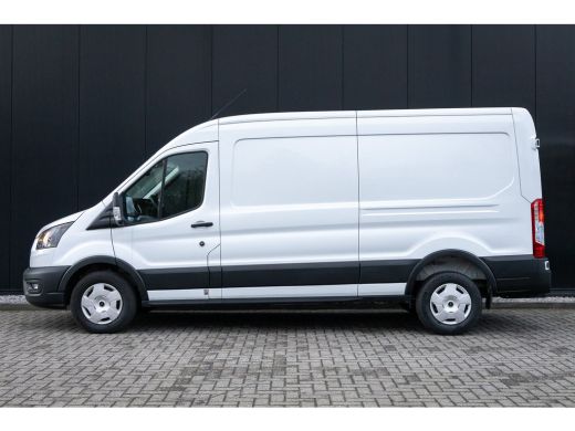 Ford Transit 350 2.0 TDCI L3H2 Trend | Nieuw model | Parkeercamera | Bijrijdersbank | Trekhaak | Stoel & stuur... ActivLease financial lease