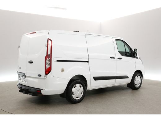 Ford Transit Custom 300 2.0 TDCI L1H1 Limited | Airco | Cruise | Camera | 3-Zits | Trekh. | Carplay | Parkeersens. ActivLease financial lease