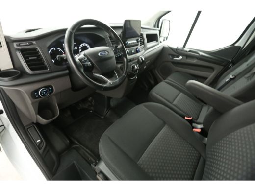 Ford Transit Custom 300 2.0 TDCI L1H1 Limited | Airco | Cruise | Camera | 3-Zits | Trekh. | Carplay | Parkeersens. ActivLease financial lease