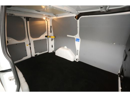 Ford Transit Custom 300 2.0 TDCI L1H1 Limited | Airco | Cruise | Camera | 3-Zits | Trekh. | Carplay | Parkeersens. ActivLease financial lease