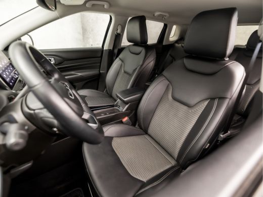 Jeep Compass 4xe 190 Plug-in Hybrid Electric Night Eagle Automaat (VIRTUAL COCKPIT, APPLE CARPLAY, STUUR/STOEL... ActivLease financial lease