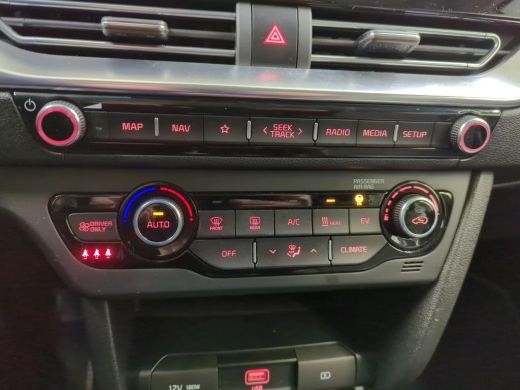 Kia e-Niro Aut. Dynamic Edition 64kWh 3-Phase  Navi | Camera | LED ActivLease financial lease