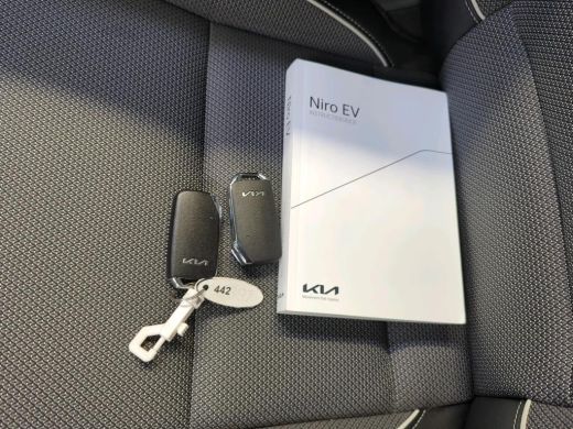 Kia e-Niro Aut. Dynamic Edition 64kWh 3-Phase  Navi | Camera | LED ActivLease financial lease
