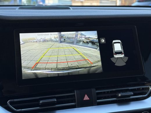Kia e-Niro Aut. DynamicPlusLine 64kWh 3-Fase | 100% SOH | Navi | Camera ActivLease financial lease