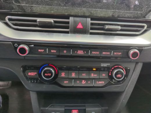 Kia e-Niro Aut. DynamicPlusLine 64kWh 3-Phase | Navi | Camera | Carplay | ActivLease financial lease