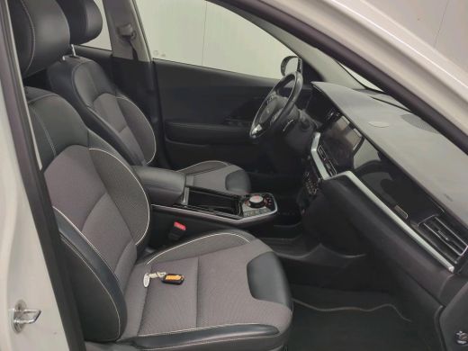 Kia e-Niro Aut. DynamicPlusLine 64kWh 3-Phase | Navi | Camera | Carplay | ActivLease financial lease