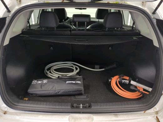 Kia e-Niro Aut. DynamicPlusLine 64kWh 3-Phase | Navi | Camera | Carplay | ActivLease financial lease