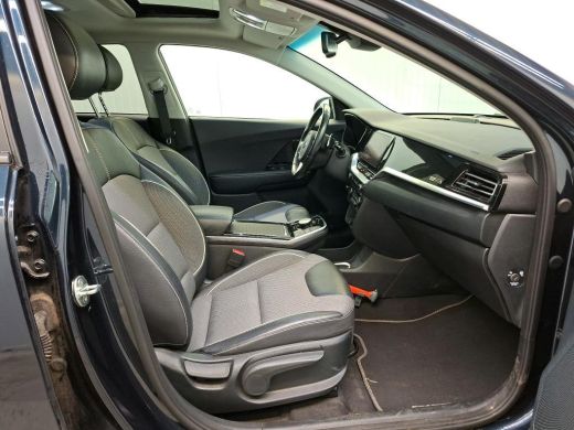 Kia e-Niro Aut. DynamicPlusLine 64kWh 3-Phase | Panorama | Navi | Camera | ActivLease financial lease