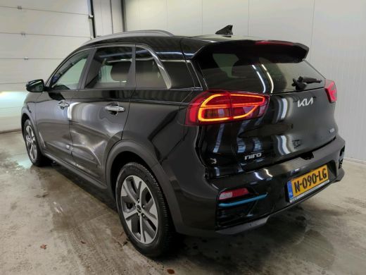 Kia e-Niro Aut. ExecutiveLine 64kWh 3-Phase | Panorama | Camera | Leder | Panorama | JBL Sound | ActivLease financial lease
