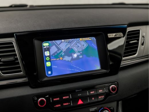 Kia Niro 1.6 GDi Hybrid Dynamic 142Pk Automaat (APPLE CARPLAY, NAVIGATIE, CAMERA, LEDER, SPORTSTOELEN, TRE... ActivLease financial lease