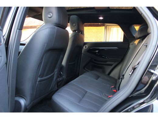 Land Rover Range Rover Evoque 1.5 P300e AWD R-DYNAMIC PANO LEER NAVI 22000KM!!! ActivLease financial lease