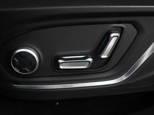 Lynk & Co 01 1.5 Plug In | 19.600 km NAP | Panoramadak | Infinity by Harman | Camera | Adaptive cruise | Stoel... ActivLease financial lease