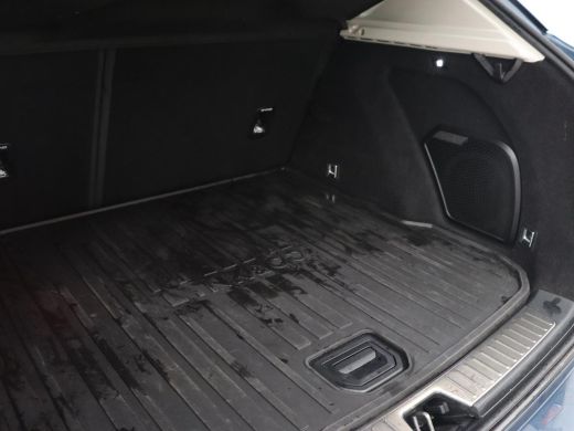 Lynk & Co 01 1.5 Plug In | 19.600 km NAP | Panoramadak | Infinity by Harman | Camera | Adaptive cruise | Stoel... ActivLease financial lease